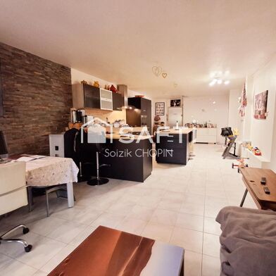 Appartement 5 pièces 258000 €