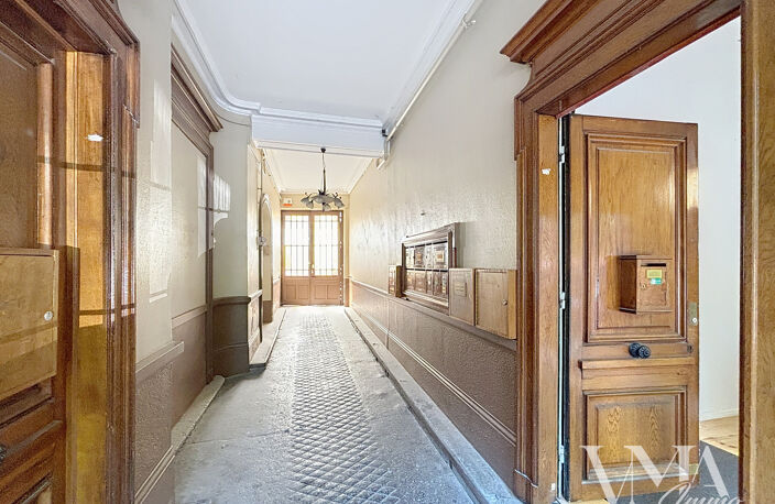 Local professionnel 90 M2 69003 LYON — photo 4