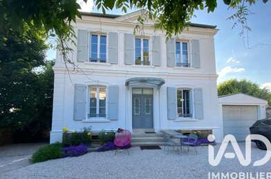 Maison 8 pièces 750000 €