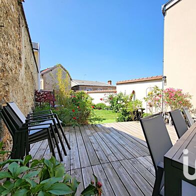 Maison 7 pièces 318500 €