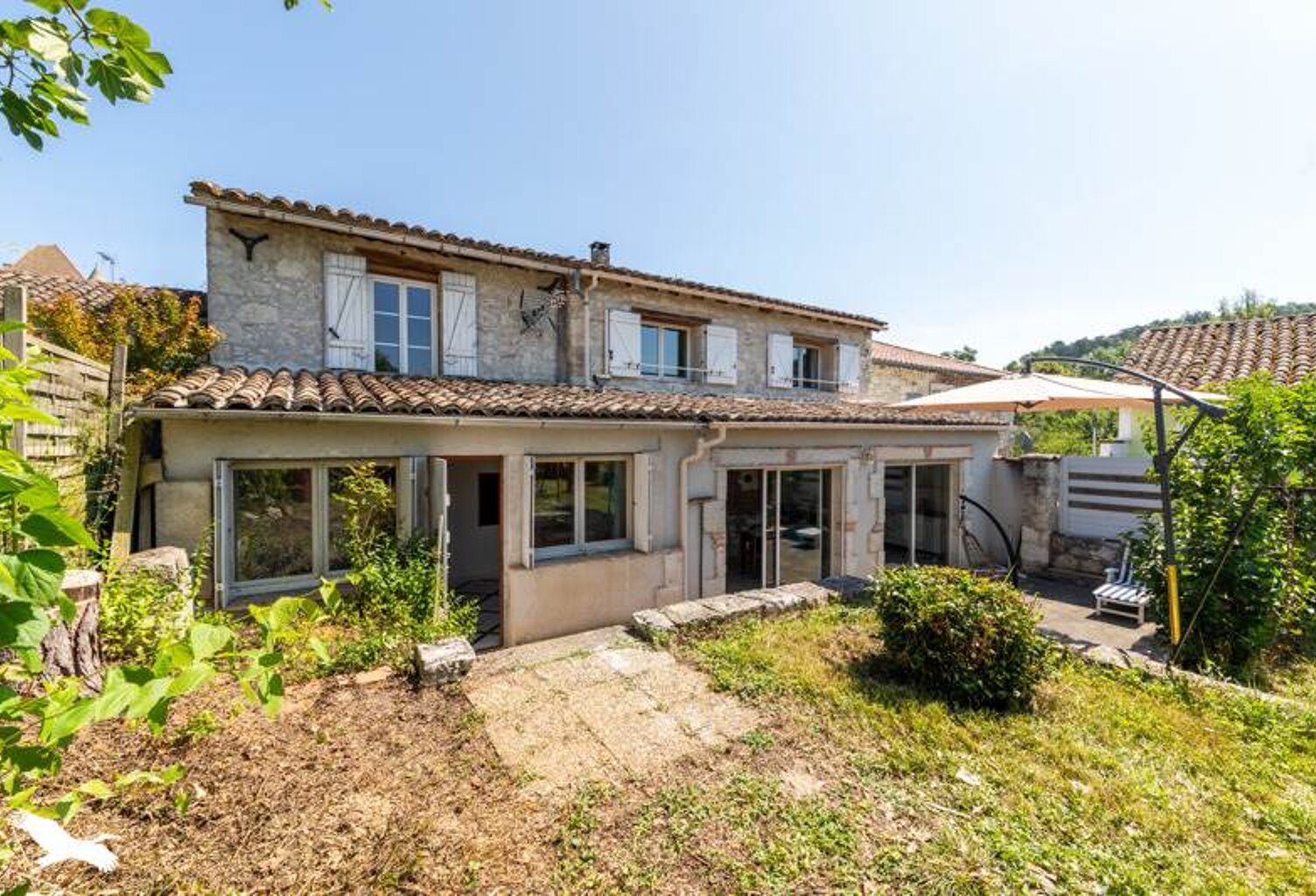 Maison de bourg de 7 pièces principales — photo 1