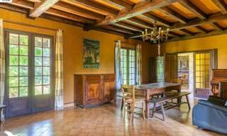 Maison 8 Pièces 198 m² à vendre à Lubersac (19210)