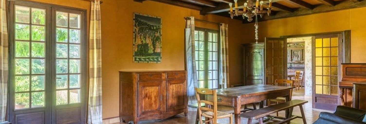 Maison 8 Pièces 198 m² à vendre à Lubersac (19210)