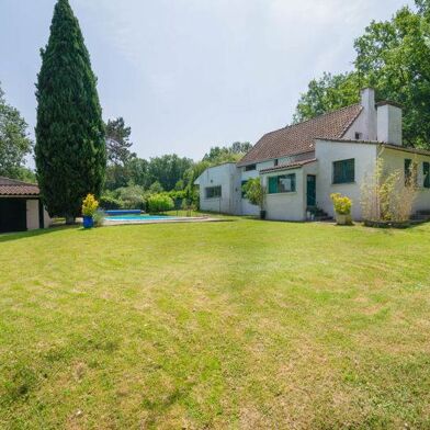 Maison 5 pièces 324632 €