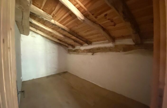 Maison en pierre de 3 pièces principales — photo 3