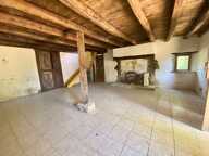 Maison en pierre de 3 pièces principales — photo 4