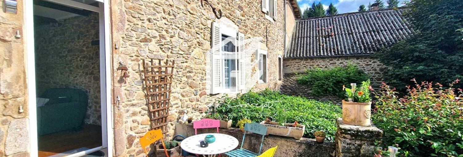 Maison 4 Pièces 135 m² à vendre à Salmiech (12120)