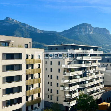 Appartement 4 pièces 385000 €