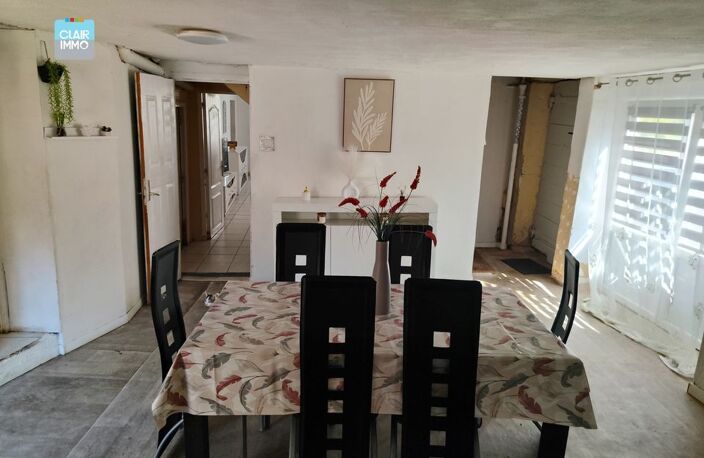 A SAINT-ALBAIN PROCHE MACON MAISON 5 PIECES DE 150 M2 SUR — photo 2