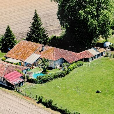 Maison 12 pièces 810000 €