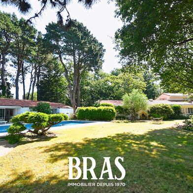 Maison 7 pièces 699900 €