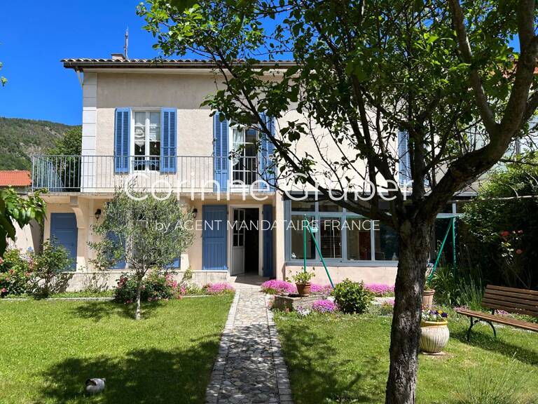 EXCLUSIVITÉ Agence Charmante Maison de Ville Type 4 de 101 m² sur 438 m² avec Dépendances — photo 1