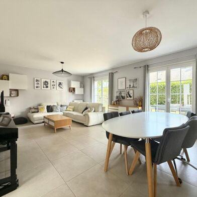 Maison 5 pièces 299980 €