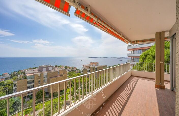 APPARTEMENT T4 AVEC TERRASSE ET VUE MER PANORAMIQUE  - CORNICHE — photo 2