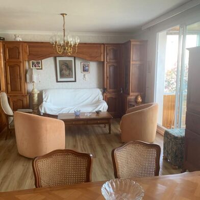 Appartement 5 pièces 212000 €