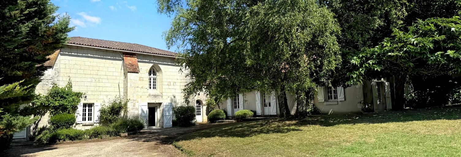 Maison 10 Pièces 281 m² à vendre à Colombiers (86490)