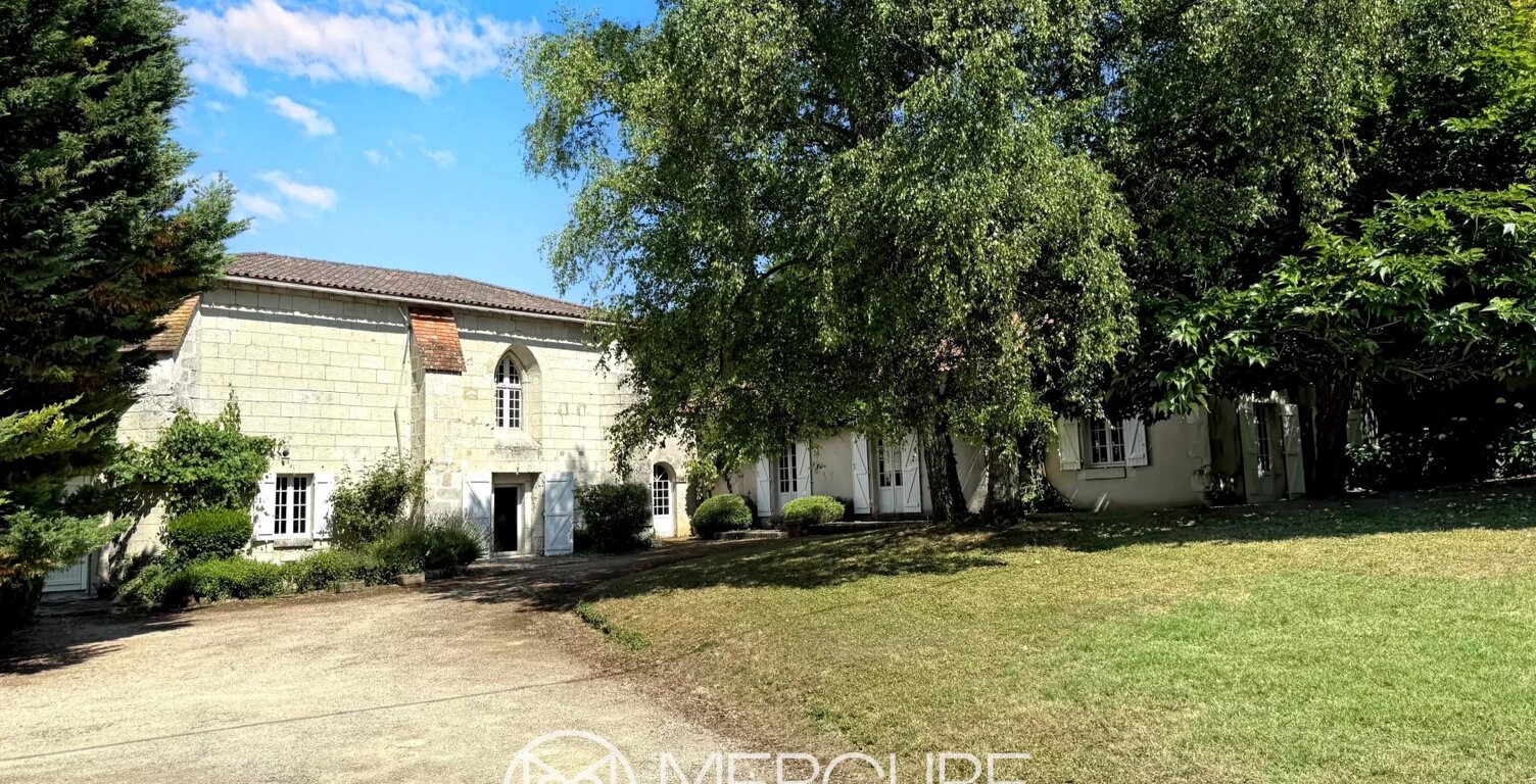 CHAPELLE XVe sur PARC avec PISCINE — photo 1