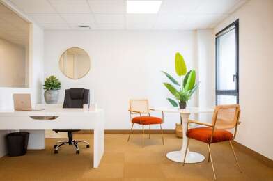 Bureau 1 pièces 1977 €