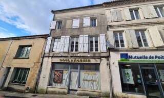 Immeuble  350 m² à vendre à Villebois-Lavalette (16320)