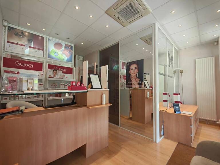 Mur et fonds de commerce — photo 1