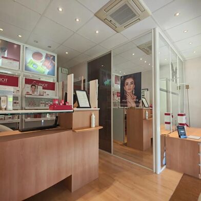 Commerce 4 pièces 210000 €