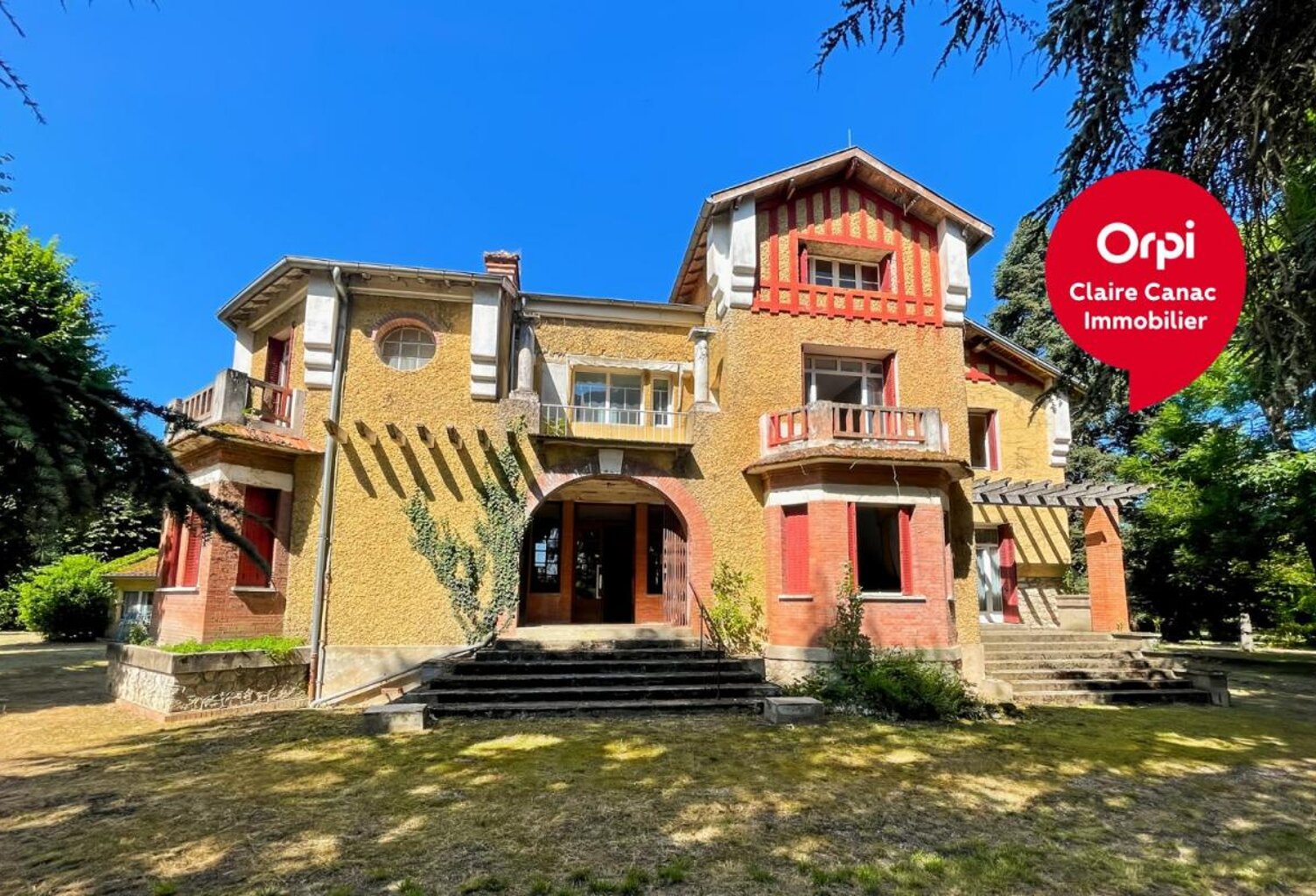 À Vendre – Maison de caractère des années 30 avec piscine et parc – Centre de Lavaur — photo 1