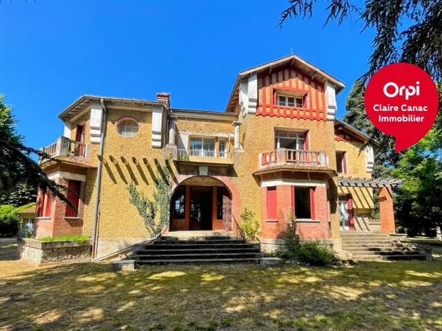 À Vendre – Maison de caractère des années 30 avec piscine et parc – Centre de Lavaur — photo du bien