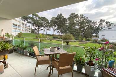 Appartement 4 pièces 395162 €