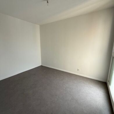 Appartement 4 pièces 166071 €