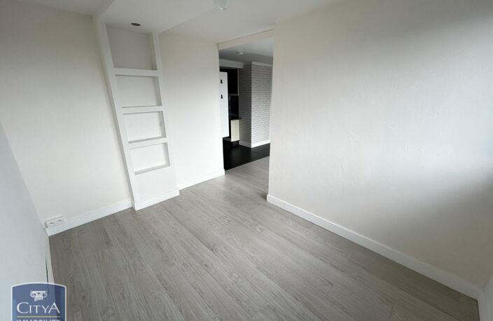 Location appartement 4 pièces 65 m² à Cholet (49300) — photo 5
