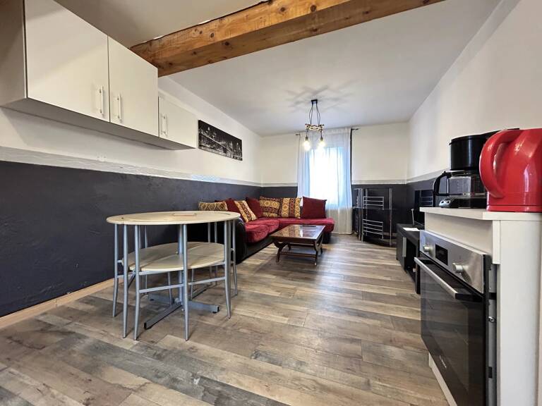 A LOUER APPARTEMENT 3 PIECES MEUBLE  AVEC JARDIN — photo 1
