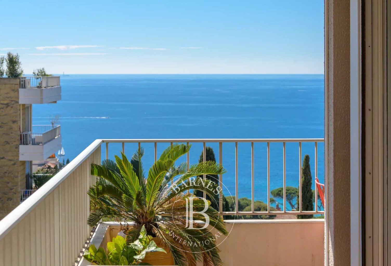 VENTE - MARSEILLE - 13007 - APPARTEMENT - TYPE 4 - VUE MER — photo 1