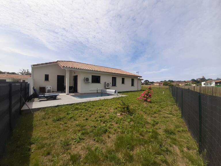 Maison contemporaine avec pisicine — photo 1