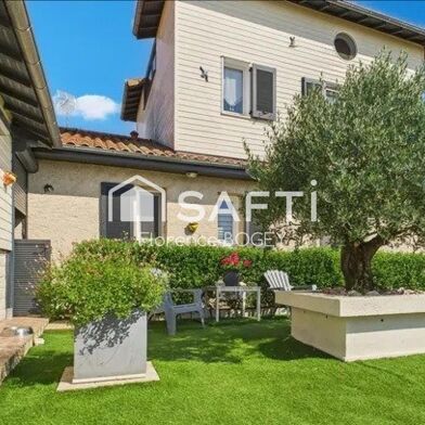 Maison 8 pièces 249000 €