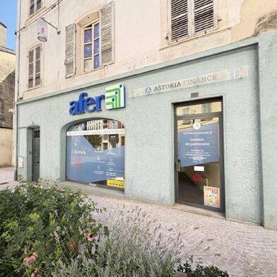 Commerce 2 pièces 670 €