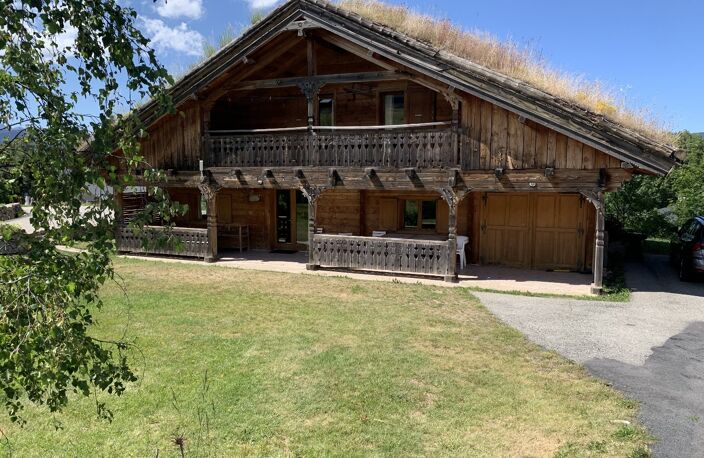 Chalet — photo 2