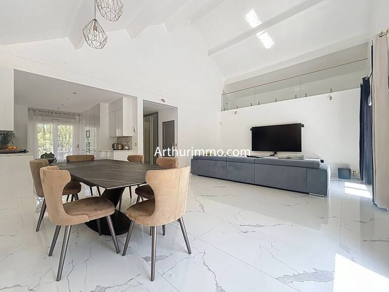 Maison d’Exception à Limeil-Brévannes — photo 1