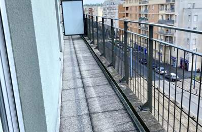 2 Pièces récent en dernier étage avec terrasse de 11.69 m2 — photo du bien