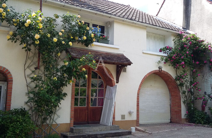 Maison ancienne bord de Loire Saint Denis de L'Hôtel. — photo 3