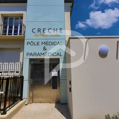 Immeuble  997500 €