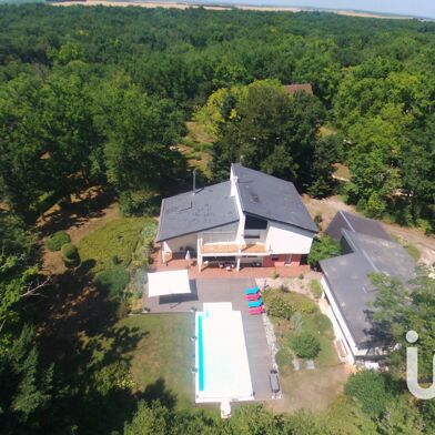 Maison 8 pièces 529900 €