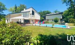 Maison 8 Pièces 217 m² à vendre à Plaimpied-Givaudins (18340)