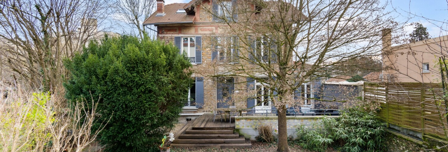 Maison 9 Pièces 230 m² à vendre à Vaucresson (92420)