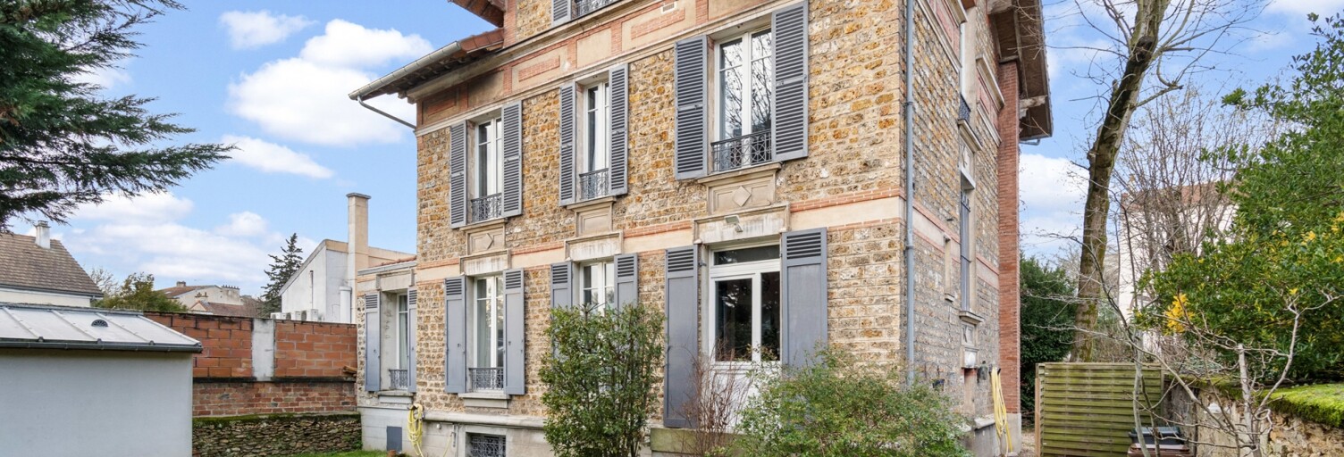 Maison 9 Pièces 230 m² à vendre à Vaucresson (92420)