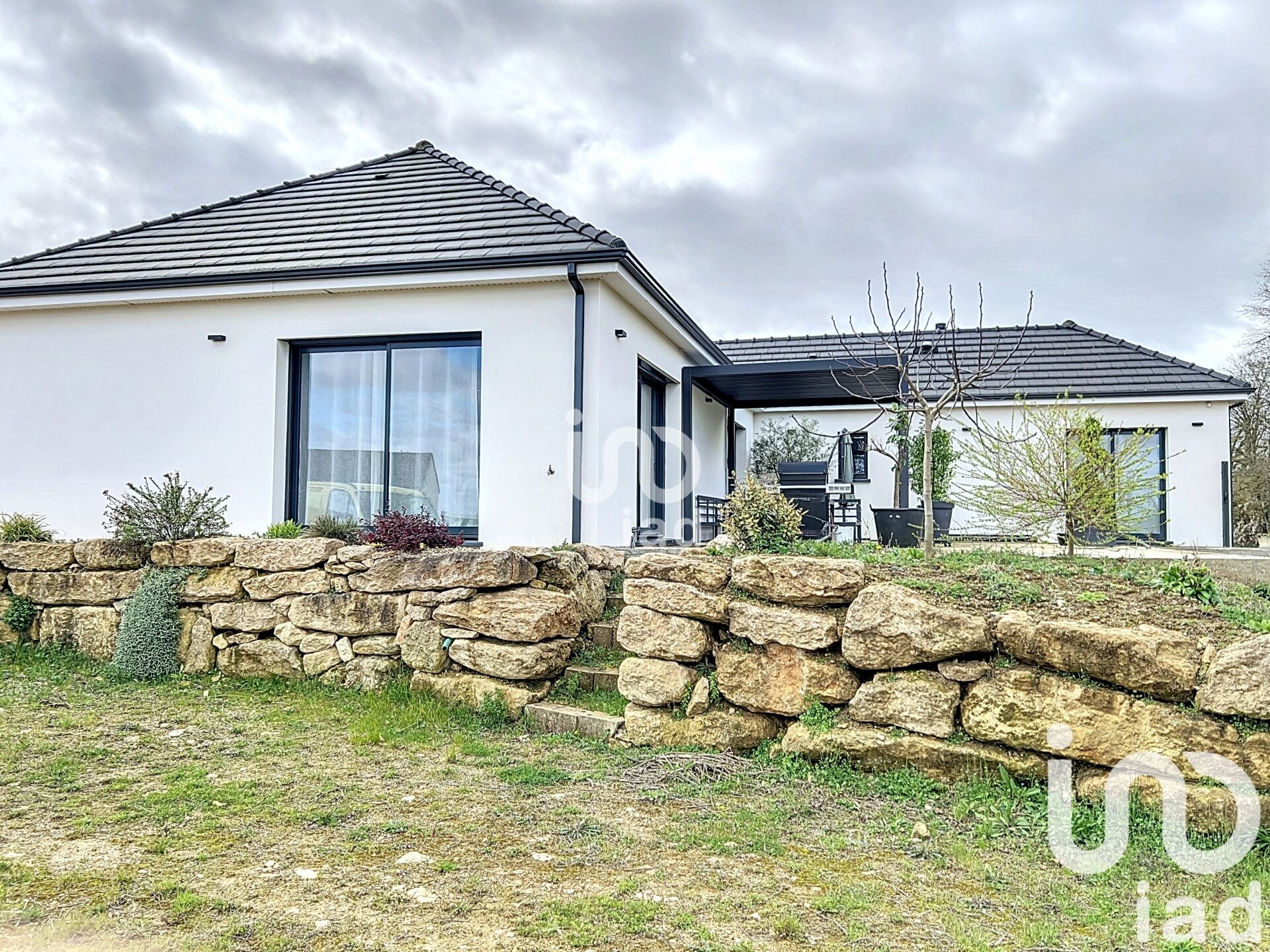 St-Michel-De-Volangis - 145m² - 6p. - 3ch.