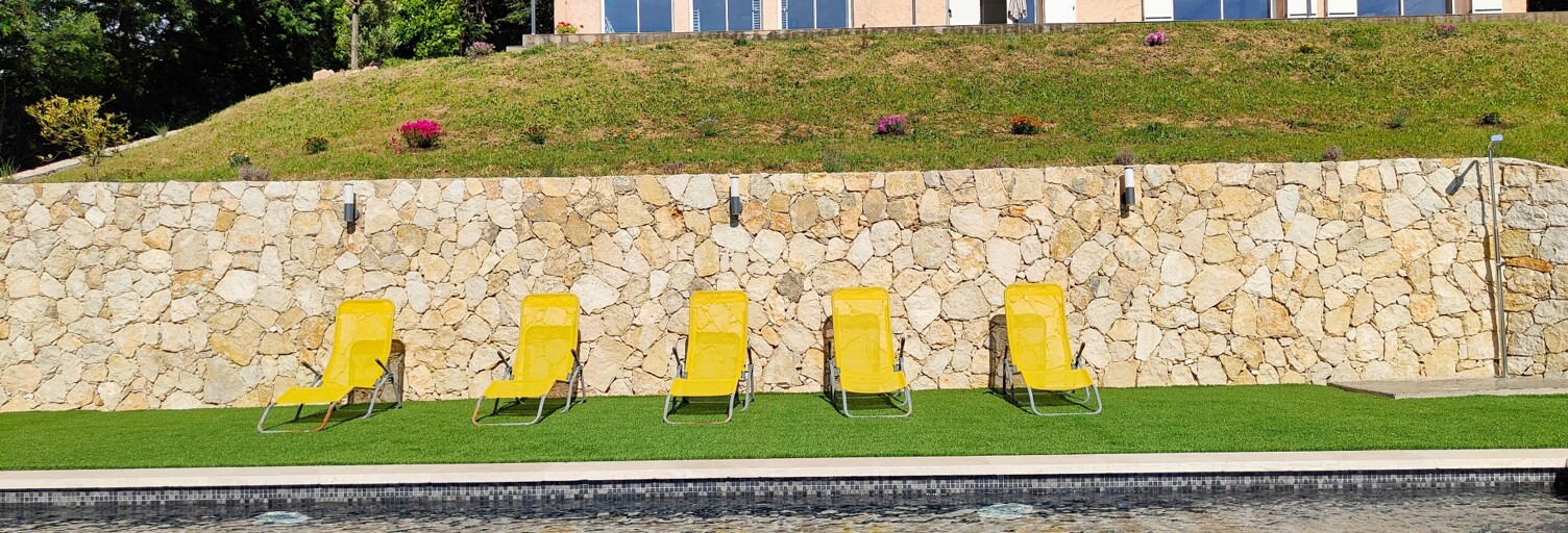 Maison 7 Pièces 194 m² à vendre à Tanneron (83440)