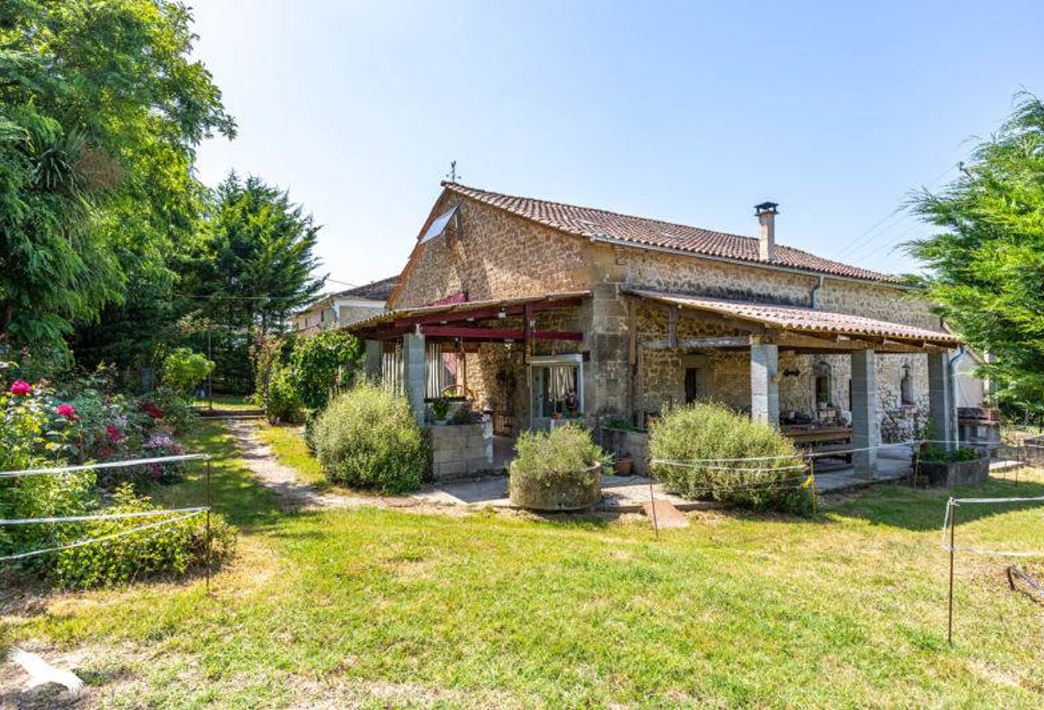 Vente maison 4 pièces 236 m² Montignac-de-Lauzun (47800) — photo 1