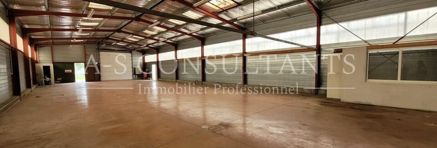 Local industriel  840 m² à louer à Beausemblant (26240)