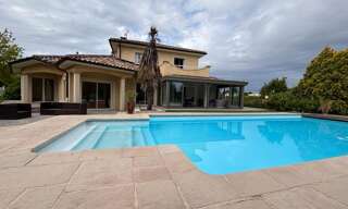 Maison 7 Pièces 206 m² à vendre à Fontaines-Saint-Martin (69270)