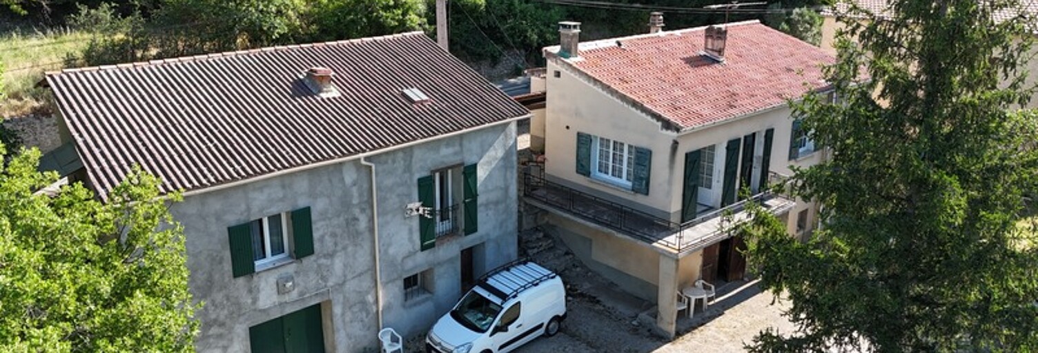 Maison 7 Pièces 148 m² à vendre à Estoublon (04270)